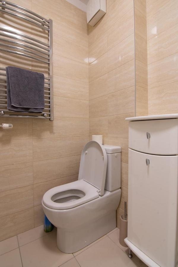 A Blok New Modern - Free Garage Parking, Comfortable, Quiet With A Park View Belgrad Exterior foto