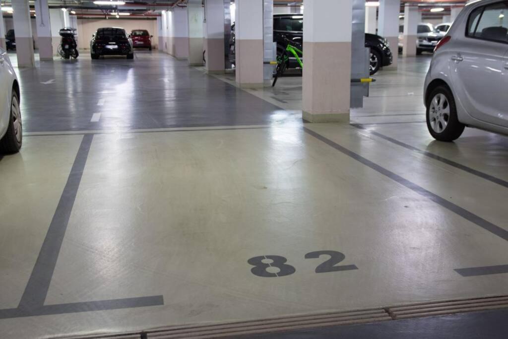 A Blok New Modern - Free Garage Parking, Comfortable, Quiet With A Park View Belgrad Exterior foto